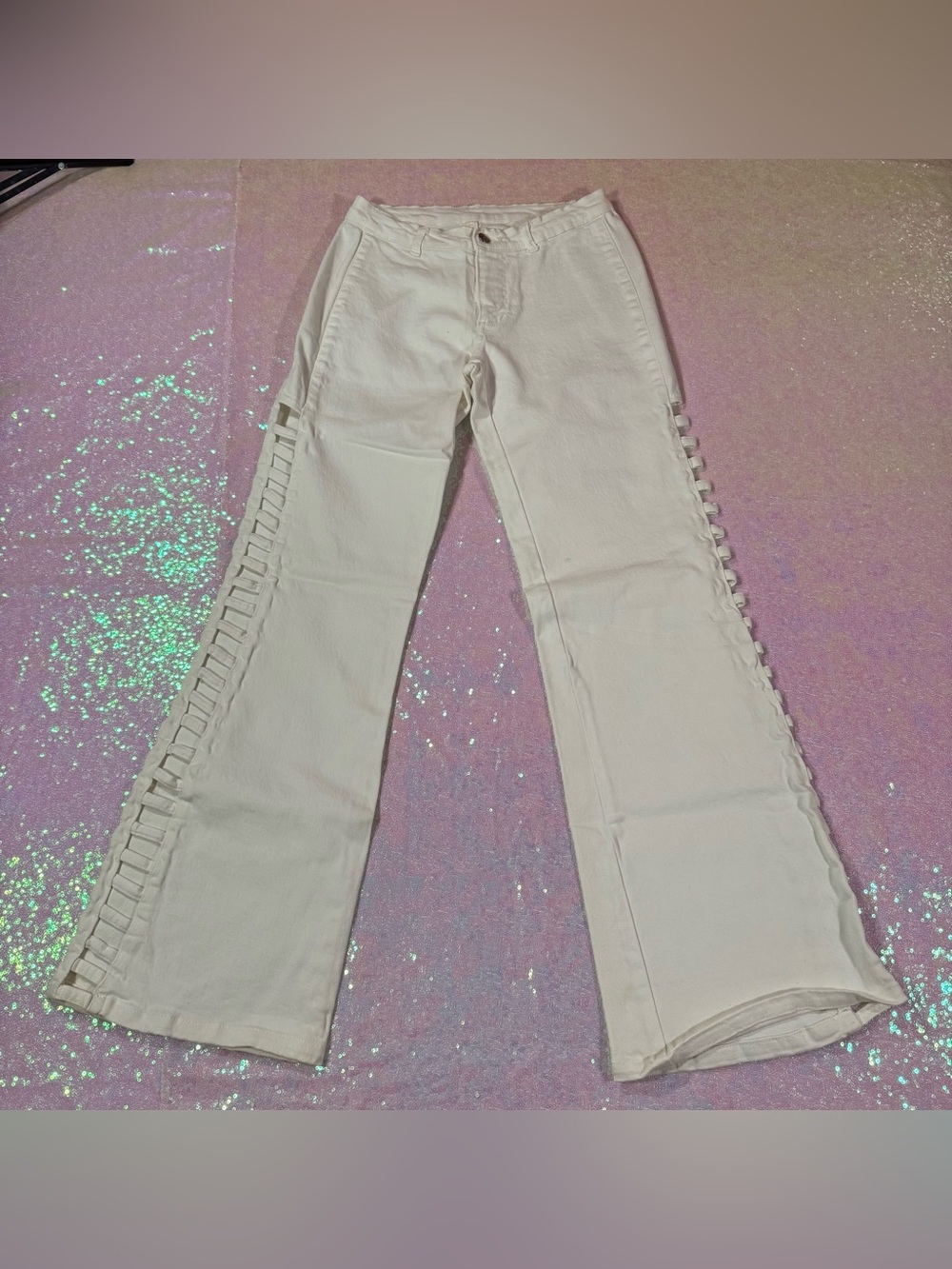 Manivela White Side Cutout Bootcut Jeans (26") ★彡
